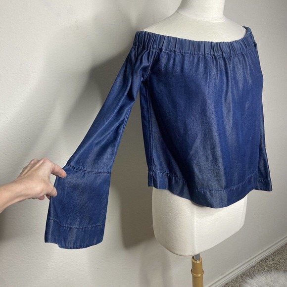 7 for all mankind Off the Shoulder Bell Cuff Sleeve Dark Chambray Top S - Picture 5 of 10